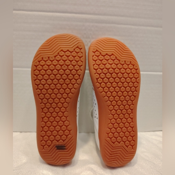 Whitin Minimalist Women Shoes # 8-8.5 - Picture 3 of 12